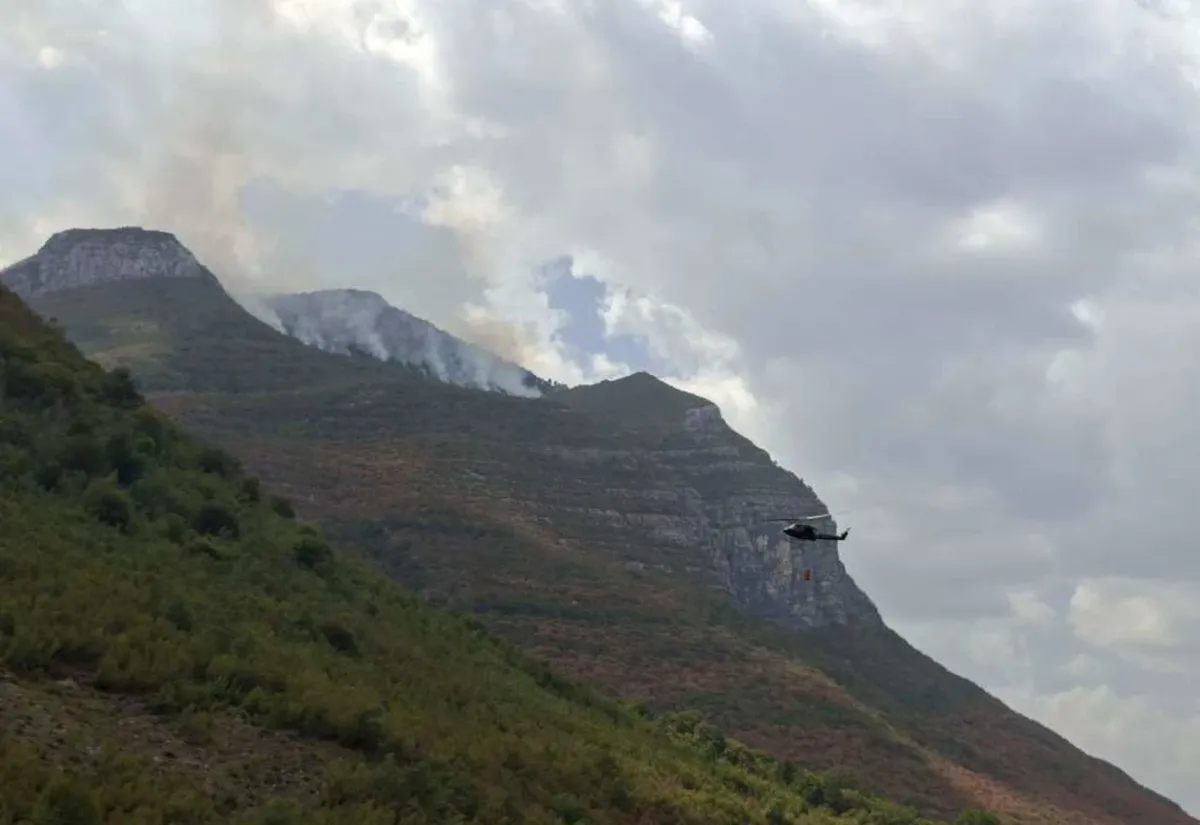 Veliki požar na Čvrsnici: 35 vatrogasaca na terenu, stiže i helikopter OS BiH