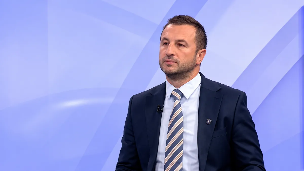 Semir Efendić tvrdi za N1 je izjavio: "Izetbegović mi nudio mjesto predsjedavajućeg Vijeća ministara da odustanem od kandidature i podržim SDA"