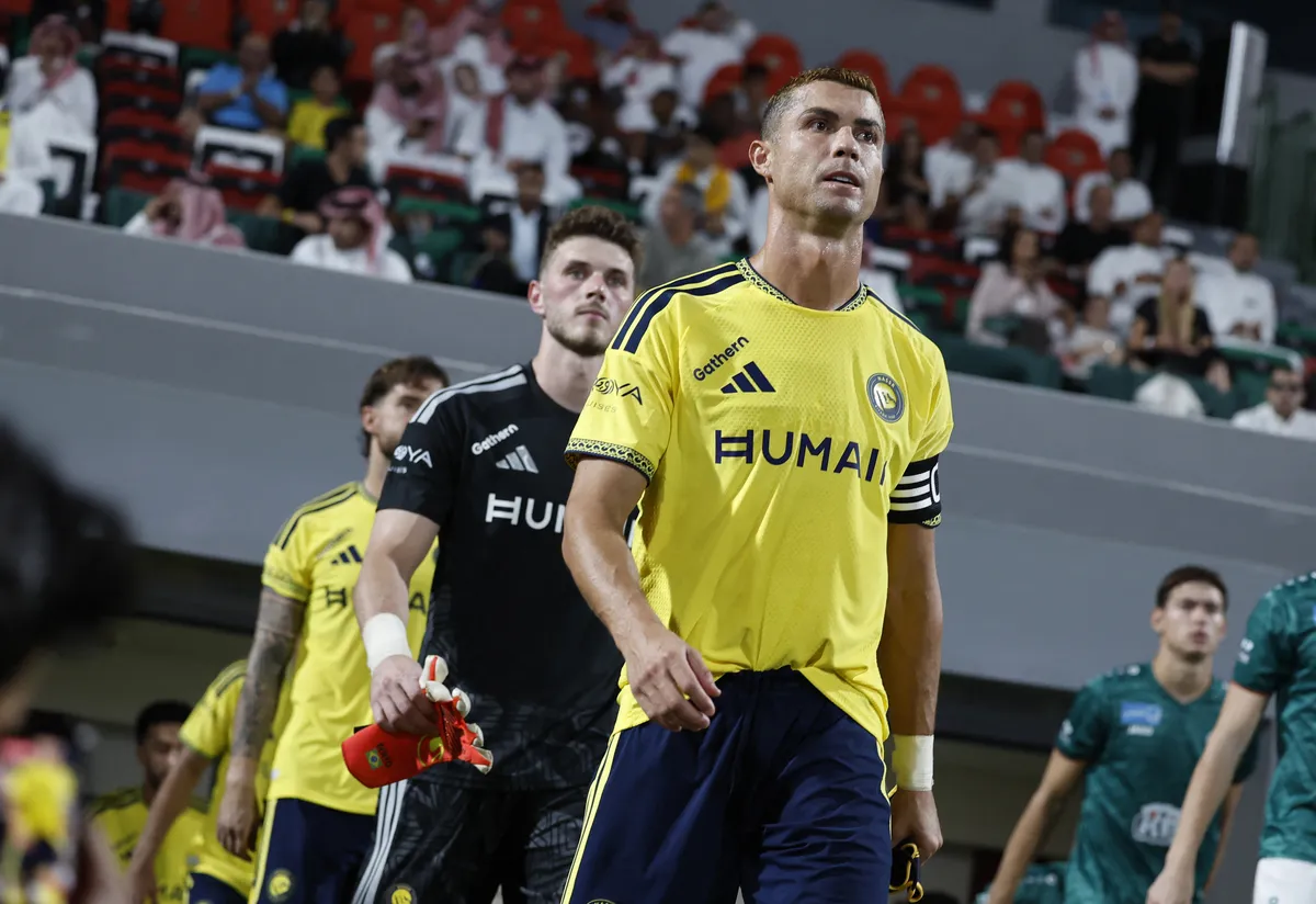 Ronaldo i Neves oskrbni nakon što su navijači Al-Taawouna skandirali ime preminulog Jote