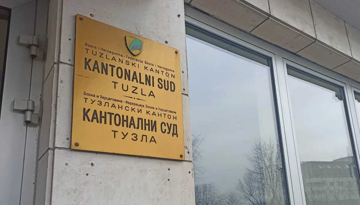 Muškarac iz Teočaka prvostepeno osuđen na sedam godina zatvora zbog pokušaja ubistva i nasilja u porodici