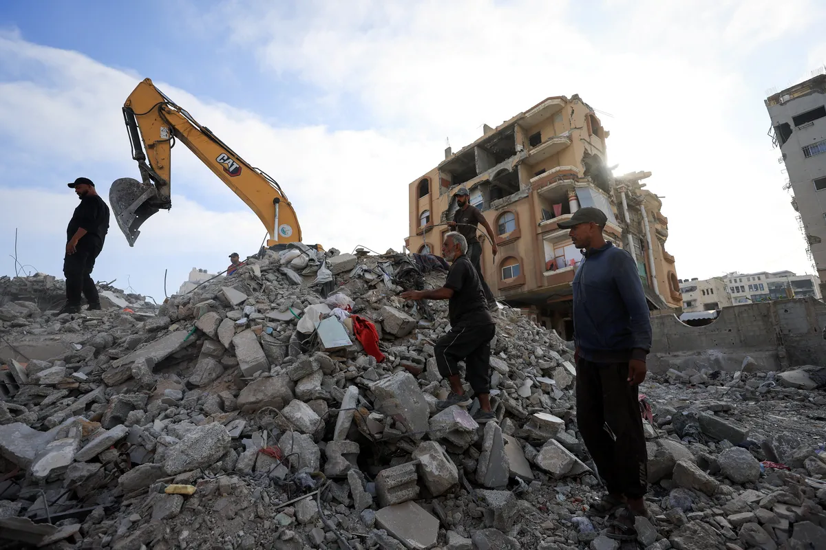 Izvučena tijela i posmrtni ostaci 105 Palestinaca iz ruševina u gradu Gazi
