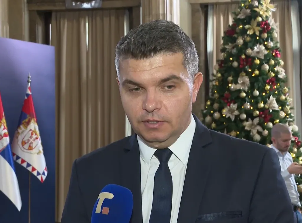 Zatražena smjena direktora državne agencije u Sjevernoj Makedoniji, veličao ratnog zločinca Mladića i četnički pokret