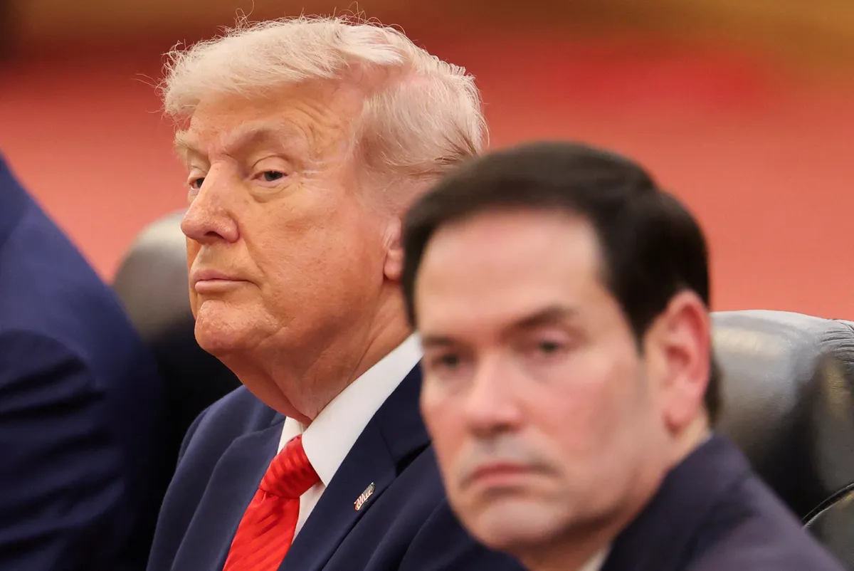 Misterija povlačenja američkih bombardera iz Velike Britanije: Trump govori o prijetnjama i Iranu, Rubio tvrdi drugačije