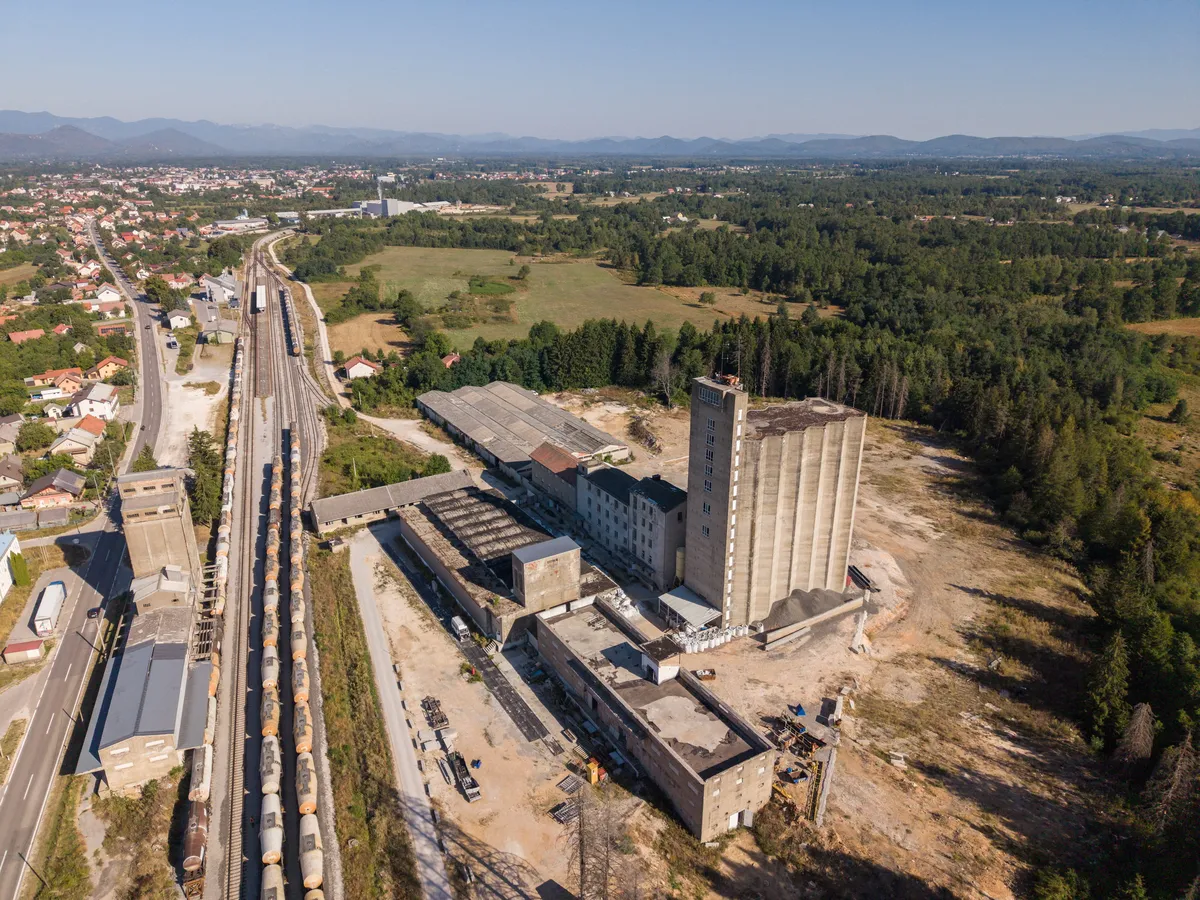 Ekološki alarm: Postoji sumnja da se opasni otpad iz Hrvatske uvozi u BiH kao "alternativno gorivo" za cementare
