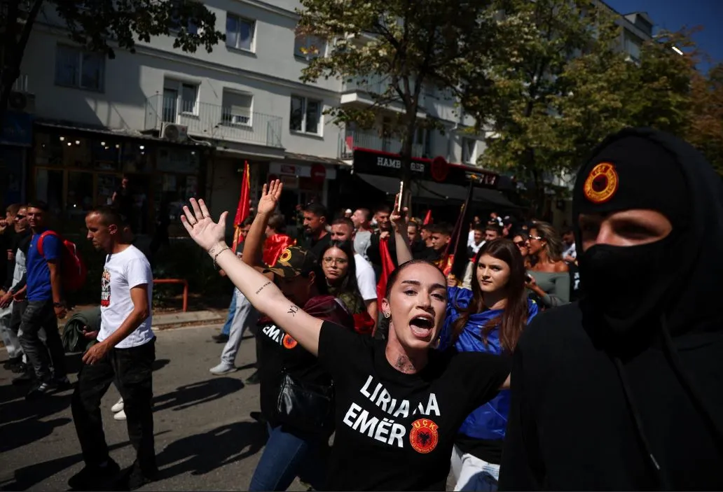 Studenti protestuju u Prištini: "Pravda za bivše lidere OVK"