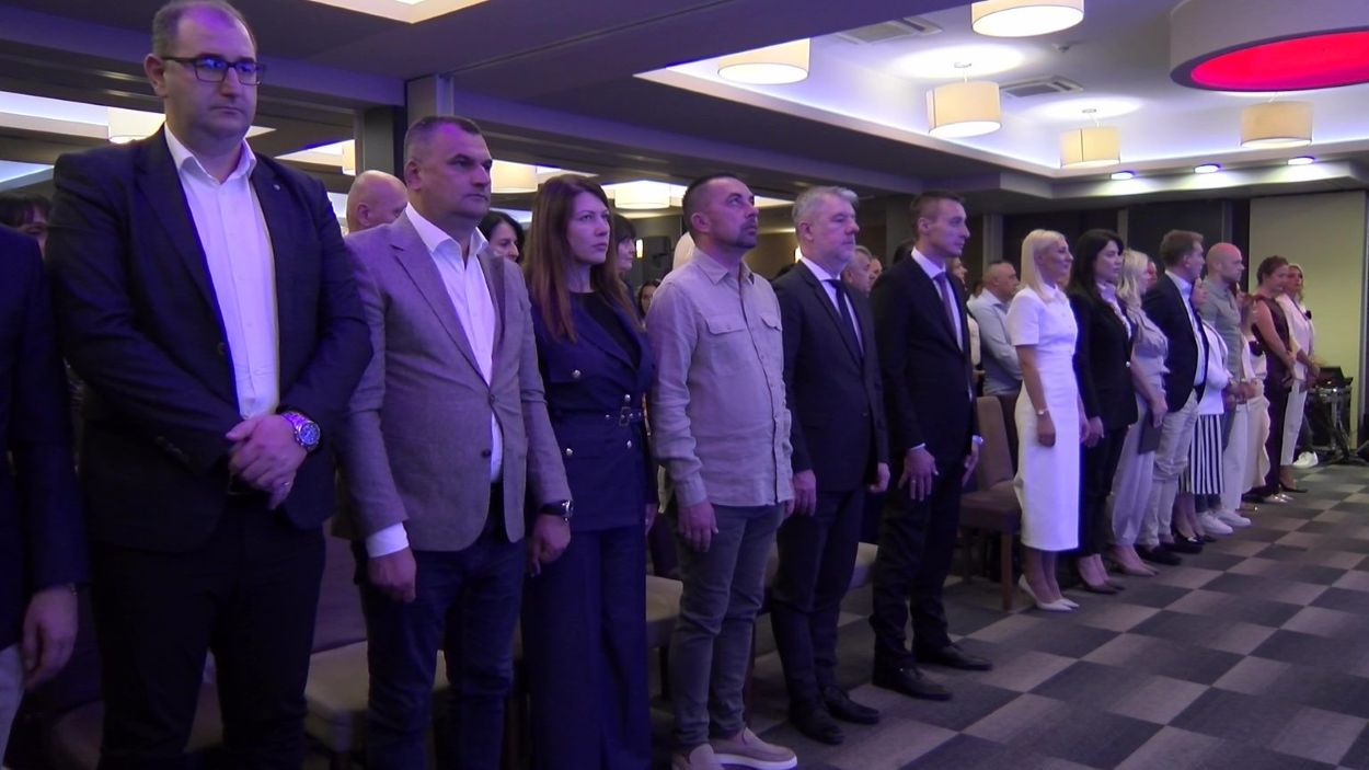 DOBOJ Otvoren Šesti simpozijum doktora medicine sa međunarodnim učešćem FOTO