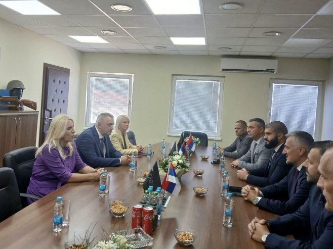 Minić i Cvijanovićeva posjetili kompaniju "Tehnički remont" - Poslovna jedinica TRB Bratunac (FOTO)