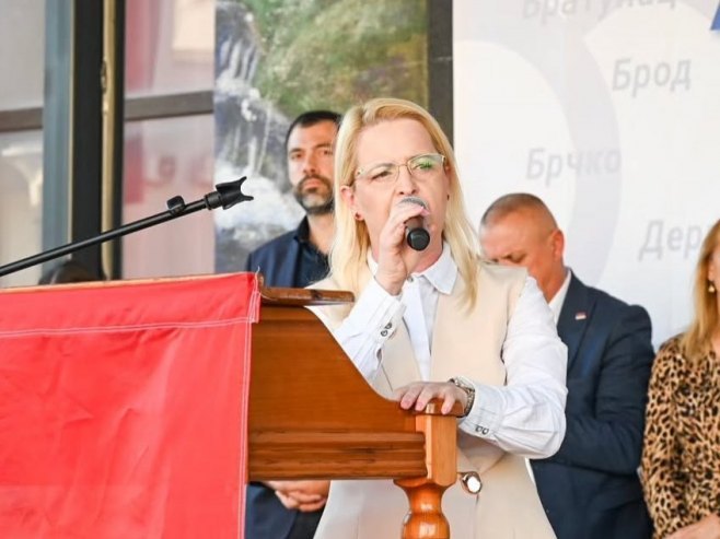 Bursaćeva prozvala Radojičića: U Parlament preko leđa Stanivukovića