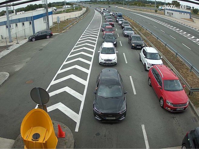 Osam graničnih prelaza sa Hrvatskom promijenilo status