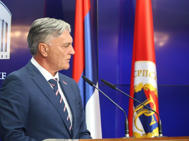 Karan: Srpska trobojka simbol jedinstva i zajedništva kroz vijekove