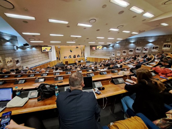 SDA ubjedljivo vodi na izborima za Parlament FBiH