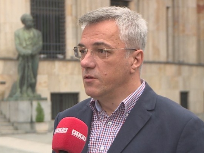 Tadić: OHR-ovo samoubistvo skenerima